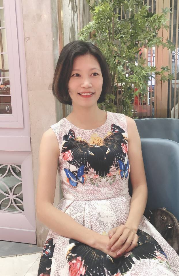 15-梁金玉-生活照片非证件照近期较正式.jpg